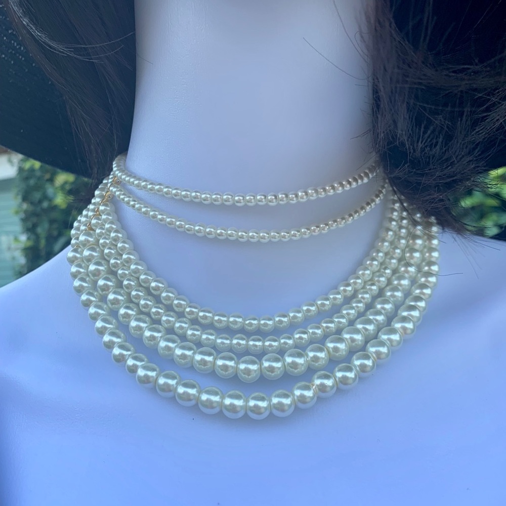 Pearl layered necklace